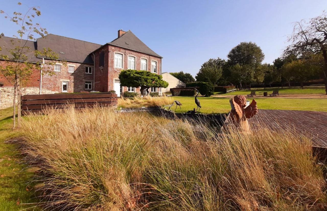 B&B At Haras Petit-Hallet Hannut エクステリア 写真